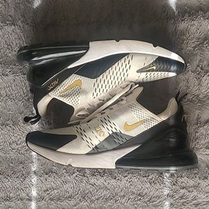 Nike Air Max 270 Size 9.5